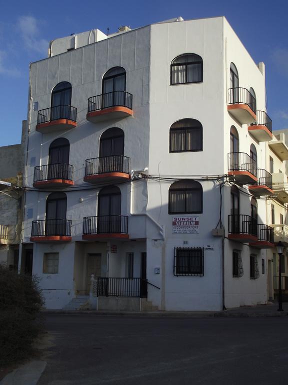 Sunset Seaview Accommodation Marsalforn Exterior photo