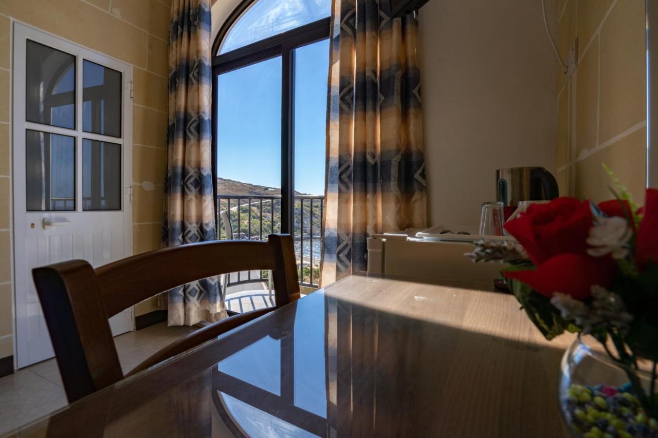 Sunset Seaview Accommodation Marsalforn Exterior photo