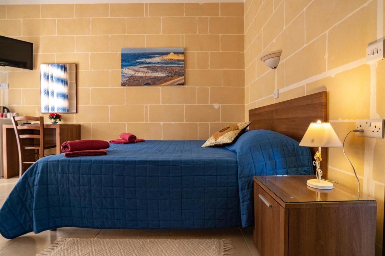 Sunset Seaview Accommodation Marsalforn Exterior photo